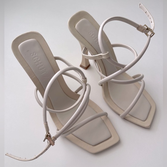 SOLD‼️Schutz Cream Leather Strappy Heel Sandals - Picture 2 of 6